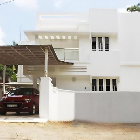 Dream Home Kochi Tripunithura Exterior photo